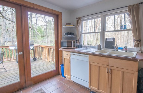 Black Mountain Cottage | An original Black Mountain College cottage in a private wooded property
