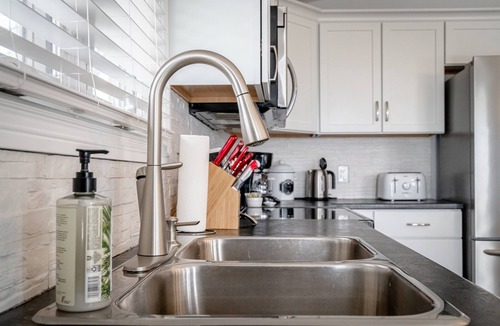 Leamington House | Another Sunset by the Bay: Waterfront - 2-Bedroom