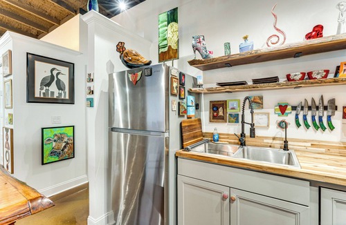 Murphy Cottage | 'arboco' Downtown Murphy House w/Courtyard!
