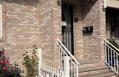 Lower Vailsburg Apartment | Art Gallery Home with 2-bedroom & dedicated Game-room.