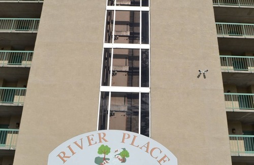 Pigeon Forge Condo | Attractive 504 2BD Condo with Private Balcony and Jacuzzi Tub