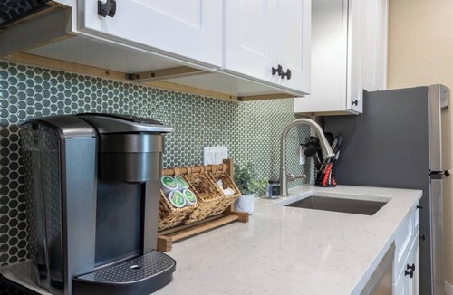 Gulfport House | Avocado Casita 10 mins to Beaches