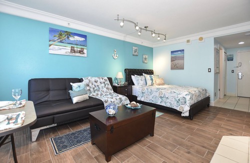 Ortona Park Resort | Awesome Ocean View condo, beach front resort.