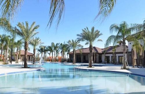 Loughman House | Awesome Townhome by Disney with Private Pool