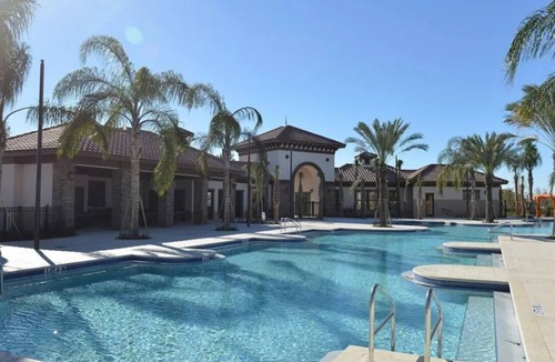 Loughman House | Awesome Townhome by Disney with Private Pool