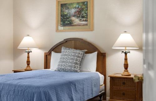 Bahama Bay House | Bahama Bay Charming 3BR Condo with Balcony View