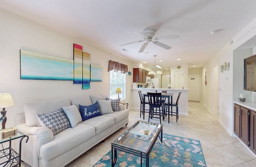 Longs Condo | Balcony & Pool Access: 'Longs Cozy Haven'