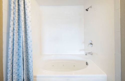 Covington Hotel | Bamont Inn
