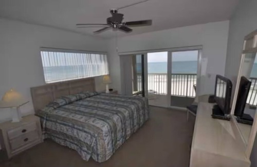 Indian Shores Resort | Bay and Beach Club