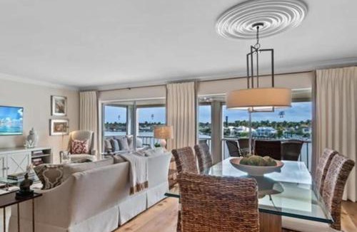 Moorings Apartment | Bayfront Condo with Screened Lanai and Beach Acces