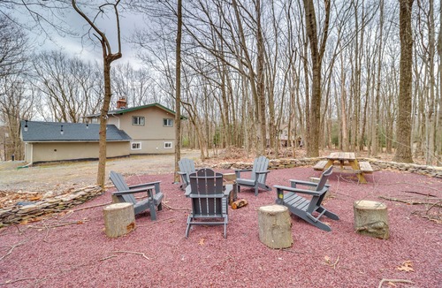 Briar Crest Woods House | Beach Access: BBQ-Ready Poconos Family Getaway!