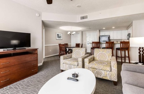 Daytona Beach Resort | Beach Bliss – 2-Bedroom at Club Wyndham Ocean Walk