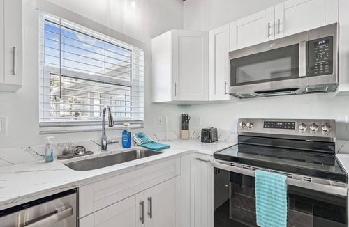 Indian Shores Cottage | Beach Bliss 3-Bd Beach Cottage w- Pool & Direct Beach Access in Indian Shores FL