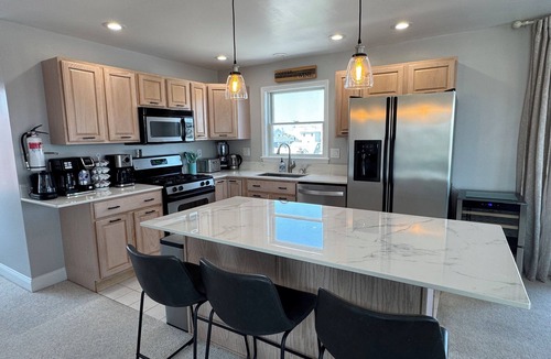 Brigantine House | Beach Block , Barbeque, & Fully Stocked! 3 parking spots and great for families!