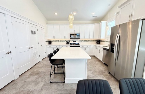 Sea Isle City House | Beach Block Downtown Luxury Walk to Everything!