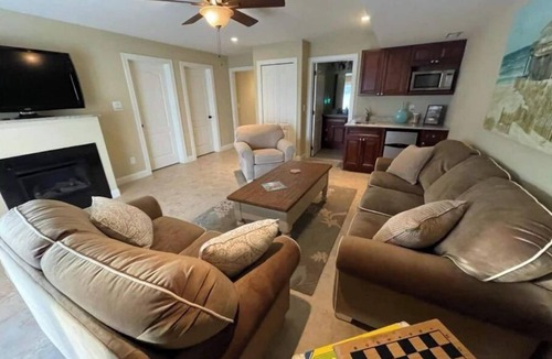 Brigantine House | Beach block w/3 King en-suites & Elevator! Only 2 weeks left for Summer 2026
