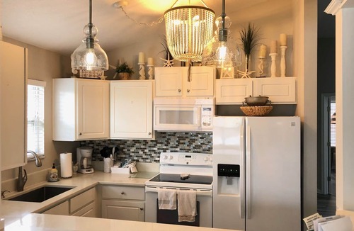 St. Augustine Beach House | Beach Bungalow 2BR/2BA 1‑block to Beach Backyard Oasis Firepit