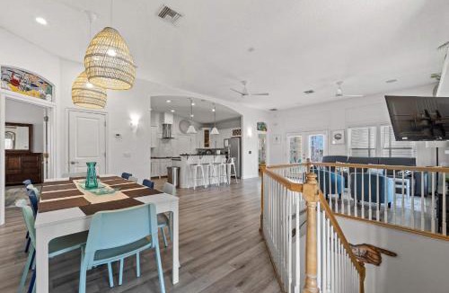 Marineland Acres House | Beach Hot Tub & Pool Getaway in Palm Coast walk or bike to the beach