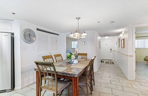 Indian Shores Condo | Beach Palms 310 - GULF VIEW Condo!