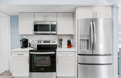 Redington Beach House | Beach Retreat – 5 Min to Sand! Sleeps 6 w/Bikes