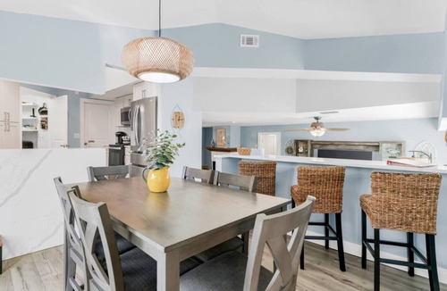 Redington Beach House | Beach Retreat – 5 Min to Sand! Sleeps 6 w/Bikes