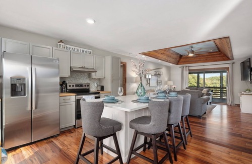 Sea Scape House | Beach Retreat with Pool, Mini Golf, & 2 Suites