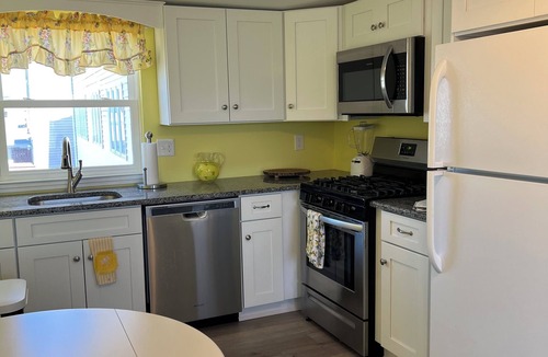 Brigantine Cottage | Beach, Sun and memories, 2nd Floor Unit, with private deck.
