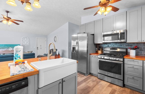Crescent Beach House | Beach Time | Walk to Gulf, Deck, Grill | Daily Activity Deals