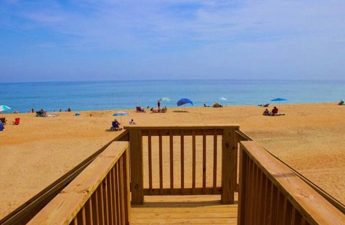 Kitty Hawk Villa | Beach Townhome w/Bonus Suite | Steps to Beach | Pool & Bikes