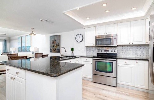 North Redington Beach Condo | Beachfront 3BR Condo | Gulf Views, Balcony, Pool | Sleeps 8
