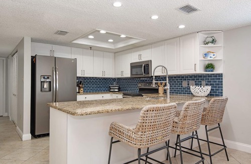 Indian Shores Condo | Beachfront 3BR Condo with Oversized Gulf View Balcony, Pool and Spa