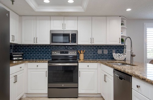 Indian Shores Condo | Beachfront 3BR Condo with Oversized Gulf View Balcony, Pool and Spa