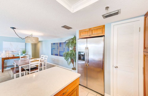 Redington Shores Apartment | Beachfront Condo! Heated Pool, Sleeps 10, - 307
