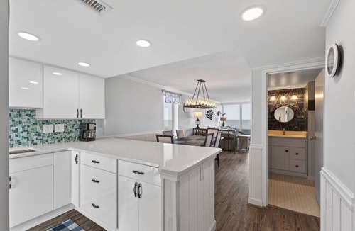 Northeast Virginia Beach Condo | Beachfront Condo/Pool/Surfing/Fishing/EW 1101