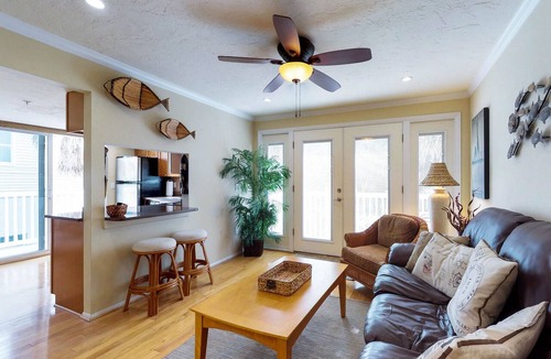 Bradenton Beach Condo | Beachfront Escape on Gulf Drive – Steps to the Sand & Bridge Street