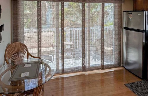 Bradenton Beach Condo | Beachfront Escape on Gulf Drive - Steps to the Sand & Bridge Street