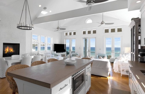 Sunnyside House | BeachFront Home + Guest Home, Private Pool & Beach