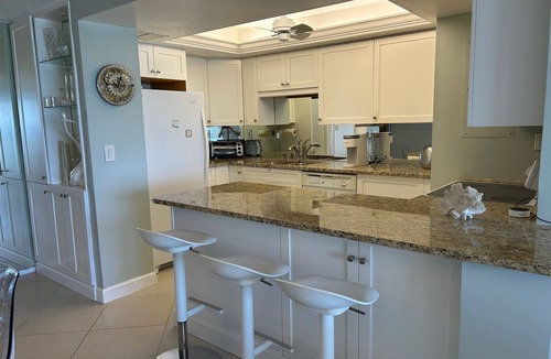 Moorings Condo | Beachfront Paradise with Stunning Gulf Views – Your Naples Escape Awaits!