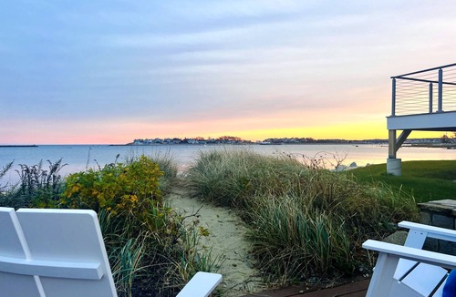 Scituate House | Beachfront Scituate Harbor View home Scenic walk to Lighthouse & Downtown Shops