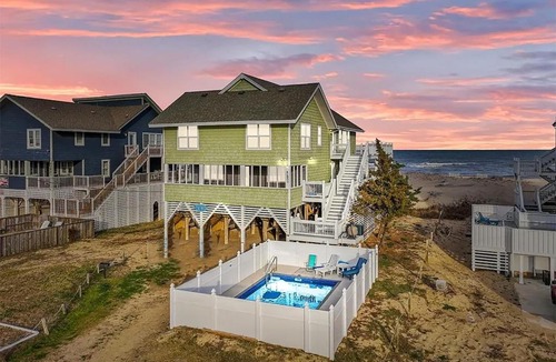 Avon House | Beachfront Villa Royale OBX