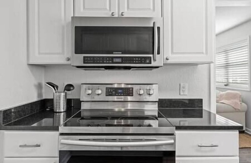 East Ocean View Apartment | Beautiful 1 bed duplex apartment