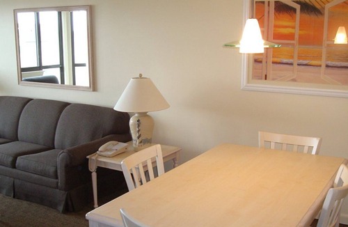 Southend Apartment | Beautiful 2 bedroom unit at resort, sleeps 6
