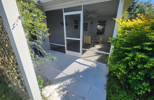 Belvedere House | Beautiful 3-bedroom house with AC in charming The Villages