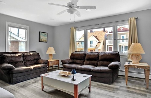Ventnor City Condo | 🏖 Beautiful Bay View Condo “Close To Beach” 🏖
