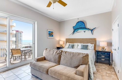 Thomas Drive Condo | Beautiful Beachfront Condo w/ Free WiFi, Central AC, Plus Shared Pool & Hot Tub