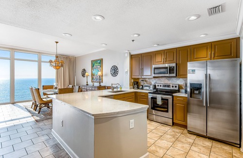 Thomas Drive Condo | Beautiful Beachfront Condo w/ Free WiFi, Central AC, Plus Shared Pool & Hot Tub