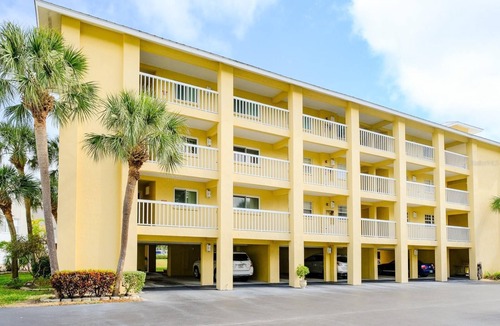 Tierra Verde Condo | Beautiful Gem 5 min from Ft. De Soto Beach!