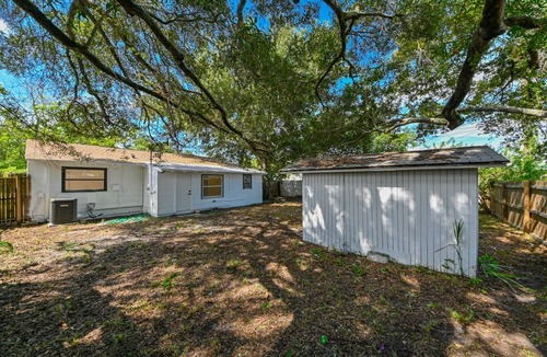 Bayview House | Beautiful home near beaches