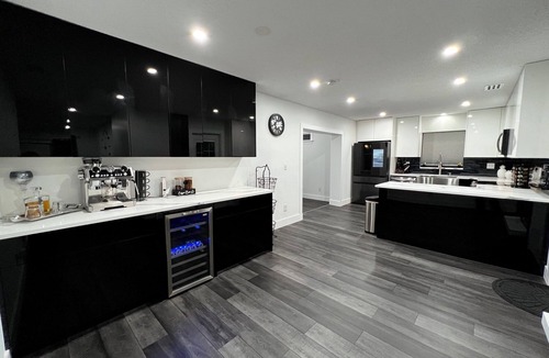 Clearwater House | Beautiful modern 3 bedroom home in Clearwater, FL