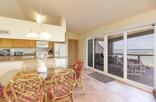 St. Augustine Condo | Beautiful Oceanfront Penthouse ~ Incredible Views ~ Pool